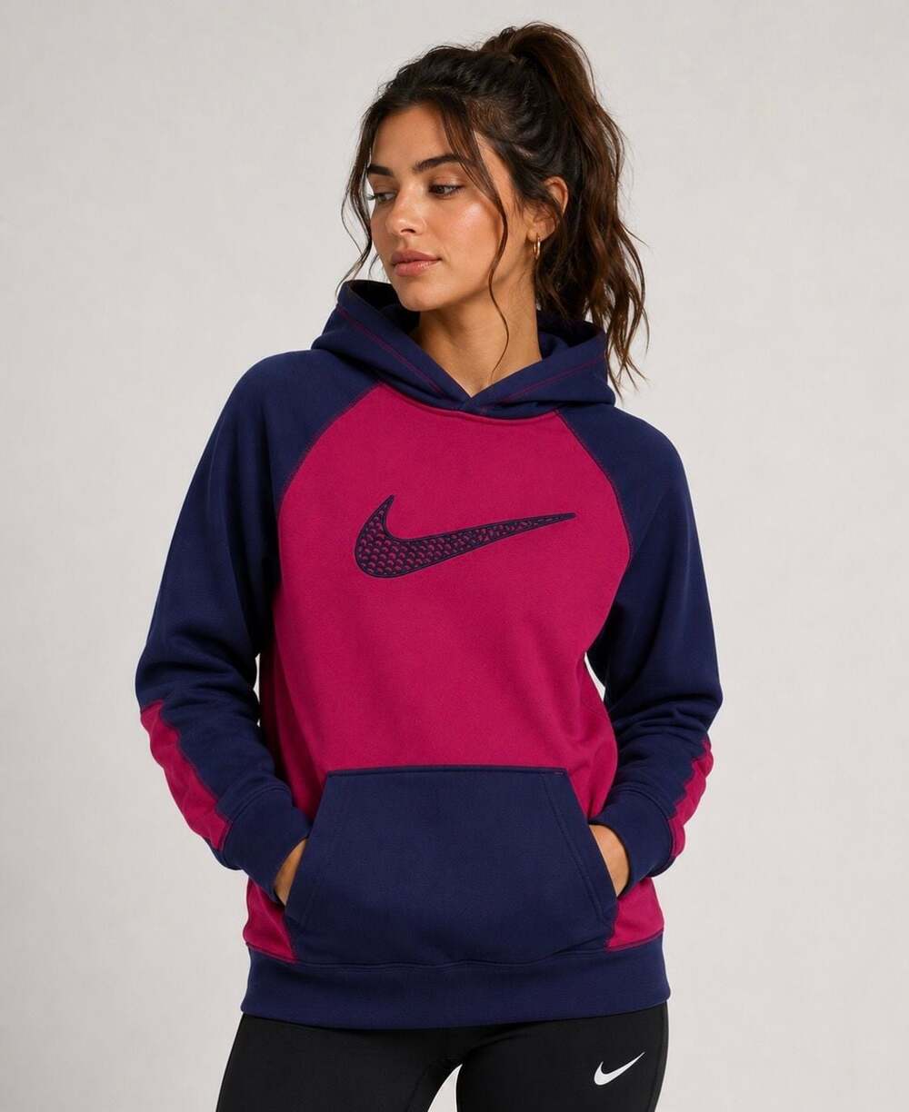 Nike Therma-Fit Pullover Hoodie Women's Size M Purple /Pink Graphic Swoosh